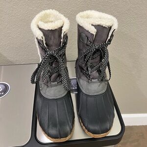 Eddie Bauer Gray and Black Lace Up Boots size 7